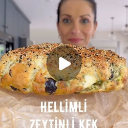 Hellimli Zeytinli Kek (halloumi And Olive Cake)