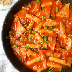 Quick &amp; Easy Tteokbokki