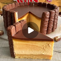 No-bake Salted Caramel Twix Cheesecake