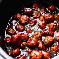 Slow Cooker Honey Chipotle Meatballs