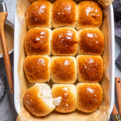 Soft And Fluffy Vegan Dinner Rolls