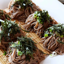 Cold Soba With Dipping Sauce (memil-guksu: 메밀국수)
