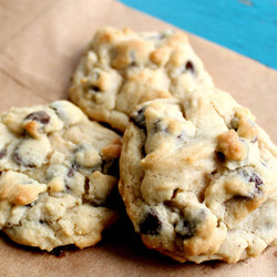 Chocolate Chip Cookies With Vanilla Pudding