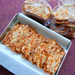 Dried Fruit And Nut Crisps