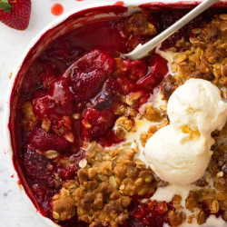Strawberry Crumble