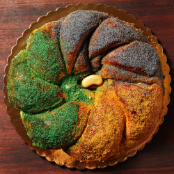 Ayu Bakehouse’s Classic King Cake