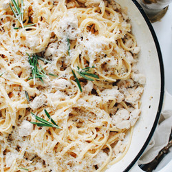 Creamy Rosemary Chicken With Linguine