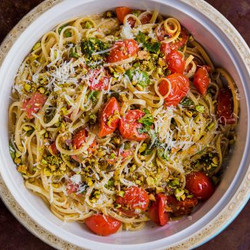 Pasta With Pistachios, Tomatoes And Mint