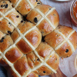 Hot Cross Buns!