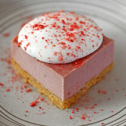No Bake Strawberry Cheesecake Bars (vegan, Paleo, Gluten Free)