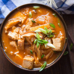 Vegan Kimchi Stew (Kimchi Jjigae)