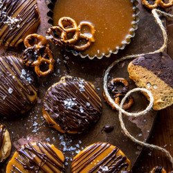 Slice N' Bake Bourbon Caramel Pretzel Cookies