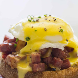 Corned Beef Hash Eggs Benedict