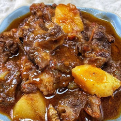 Braised Beef Brisket With Tomatoes