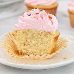 Vanilla Sour Cream Cupcakes From Scratch