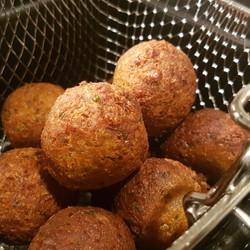 Easy Falafel Recipe Using Canned Chickpeas
