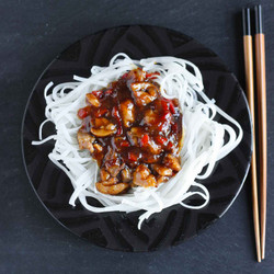 Thai Chicken With Rice Noodles