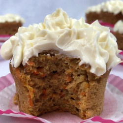 Easy And Healthy Carrot Cake