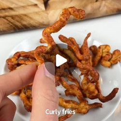 Crispy Chicken Curly Fries