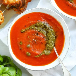 Easy Tomato Soup {storecupboard Ingredients}
