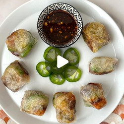 Jalapeño Salmon Bites In Crispy Rice Paper