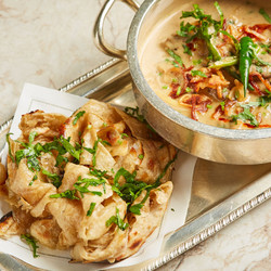 Kachi Mirch Ka Gosht – Venison And Green Peppercorn Curry With Parathas