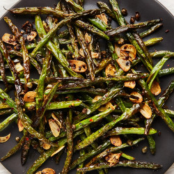 Blistered Green Beans With Garlic