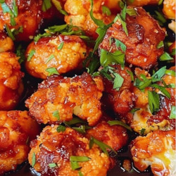 Vegan Bang Bang Cauliflower