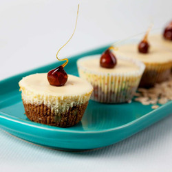 Oatmeal Cookie Cheesecake Cups