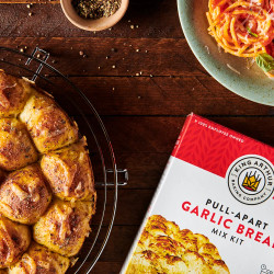 Cheese-stuffed Pull-apart Bread