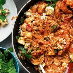 Orzo with prawns, tomato and marinated feta