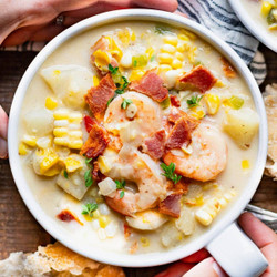 Creamy Shrimp Soup With Corn And Bacon