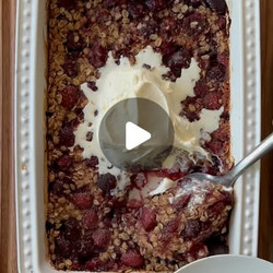 Cherry Crumble