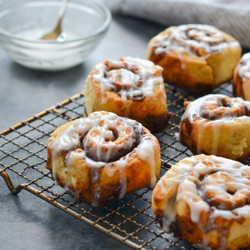 Quick Cinnamon Buns With Buttermilk Glaze