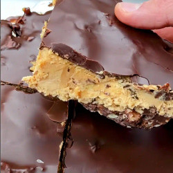 Keto Reese's Peanut Butter Cheesecake: Low-carb Dessert