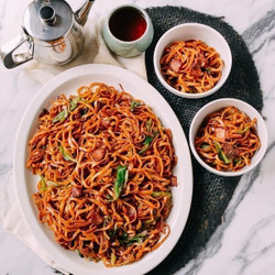 Bacon &amp; Scallion Egg Noodle Stir-fry