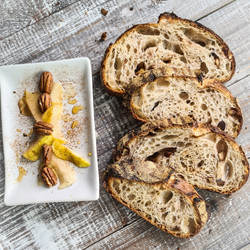 Autumn-symphony: Pear, Pecan &amp; Maple Sourdough
