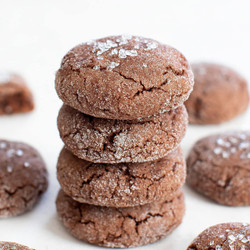 4 Ingredient Chocolate Cloud Cookies