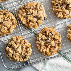 Oatmeal Raisin Cookies