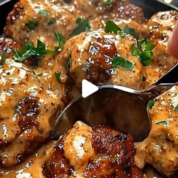 Spicy Beef Meatballs With Creamy Chipotle Sauce