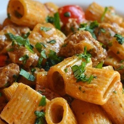 Rigatoni With Chorizo And Spicy Chipotle Cream Sauce