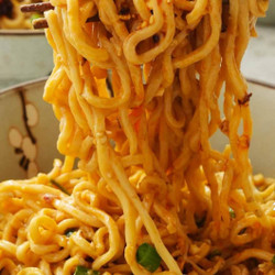 10 mins spicy peanut noodles