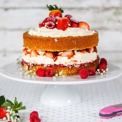 Victoria Sponge Cake With Homemade Jam &amp; Italian Buttercream