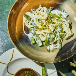Pasta mit grünem Spargel