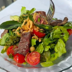 Salade Gourmande Avec Entrecôte