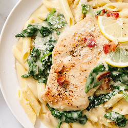 Creamy Garlic &amp; Bacon Parmesan Chicken With Spinach