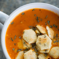 Instant Pot Creamy Tomato Basil Soup
