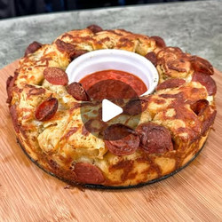 Pull Apart Pepperoni Pizza Bread