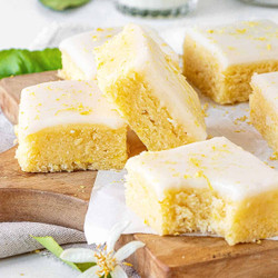 Lemon Blondies Recipe (fudgy And Easy)