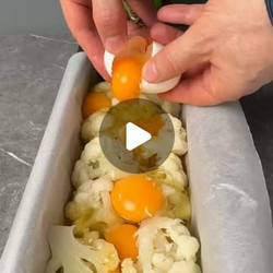 Cheesy Cauliflower Egg Casserole